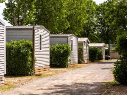 Coco Sweet 2 bedrooms 3 header location